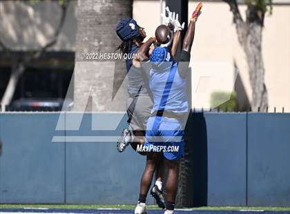 Thumbnail 2 in St. John Bosco vs. Serra (Brave 8 Invitational) photogallery.