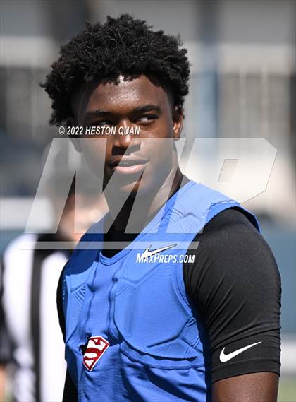Thumbnail 1 in St. John Bosco vs. Serra (Brave 8 Invitational) photogallery.