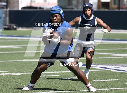 Thumbnail 3 in St. John Bosco vs. Serra (Brave 8 Invitational) photogallery.