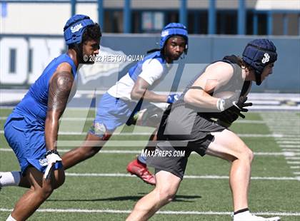Thumbnail 2 in St. John Bosco vs. Serra (Brave 8 Invitational) photogallery.