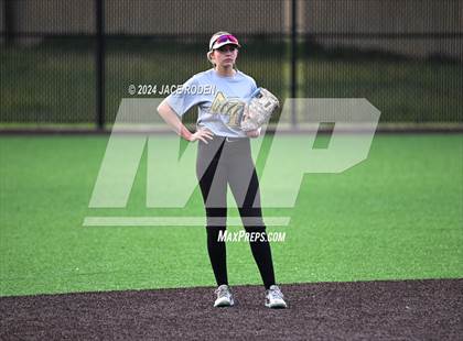 Thumbnail 2 in Kirbyville @ Anahuac photogallery.