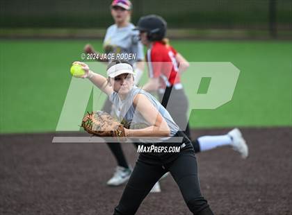 Thumbnail 2 in Kirbyville @ Anahuac photogallery.