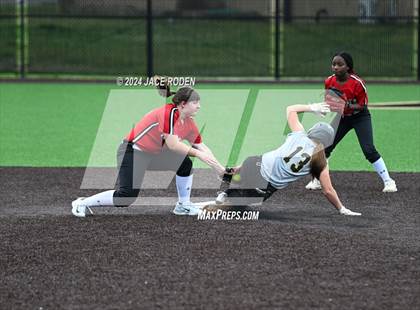 Thumbnail 2 in Kirbyville @ Anahuac photogallery.