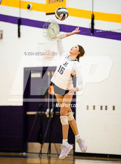 Thumbnail 1 in Edgewood @ Bellbrook photogallery.
