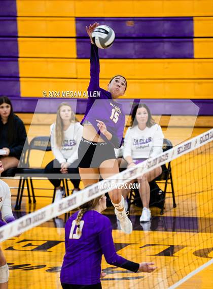 Thumbnail 2 in Edgewood @ Bellbrook photogallery.