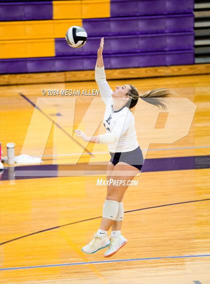 Thumbnail 3 in Edgewood @ Bellbrook photogallery.