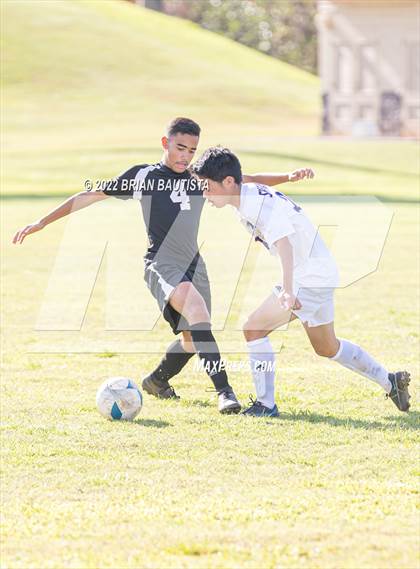 Thumbnail 1 in Seabury Hall vs Radford (HHSAA D2 Quarterfinal Playoff) photogallery.