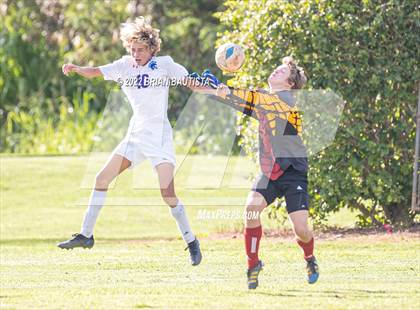 Thumbnail 2 in Seabury Hall vs Radford (HHSAA D2 Quarterfinal Playoff) photogallery.