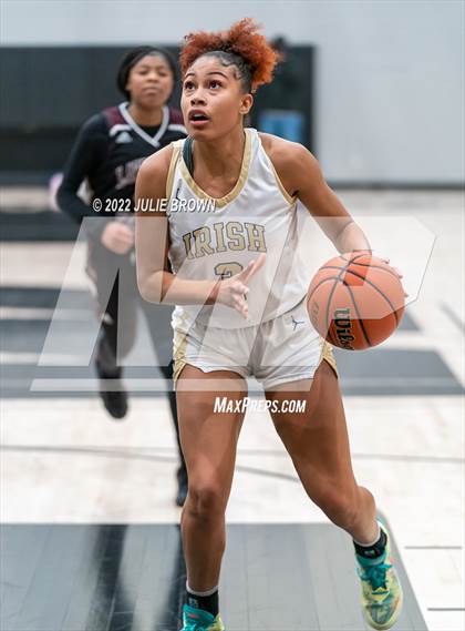 Thumbnail 2 in Lawrence Central vs. Cathedral (IHSAA 4A Sectional Rd 1) photogallery.