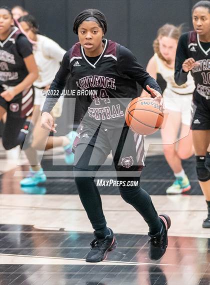 Thumbnail 1 in Lawrence Central vs. Cathedral (IHSAA 4A Sectional Rd 1) photogallery.