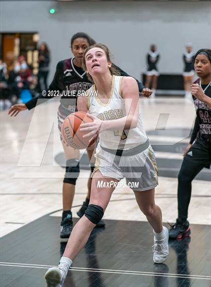 Thumbnail 3 in Lawrence Central vs. Cathedral (IHSAA 4A Sectional Rd 1) photogallery.