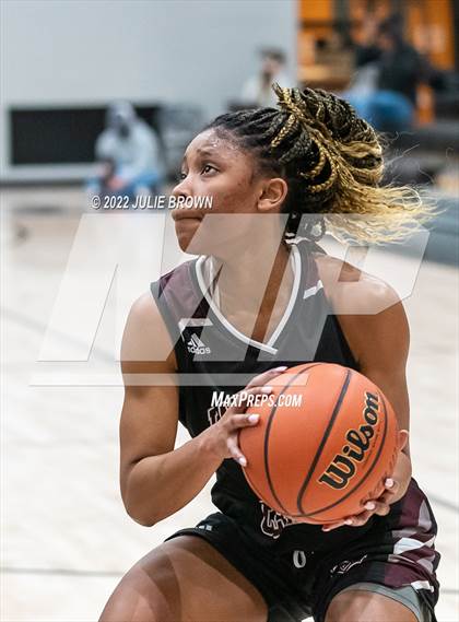 Thumbnail 3 in Lawrence Central vs. Cathedral (IHSAA 4A Sectional Rd 1) photogallery.