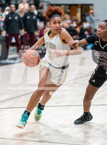 Thumbnail 1 in Lawrence Central vs. Cathedral (IHSAA 4A Sectional Rd 1) photogallery.