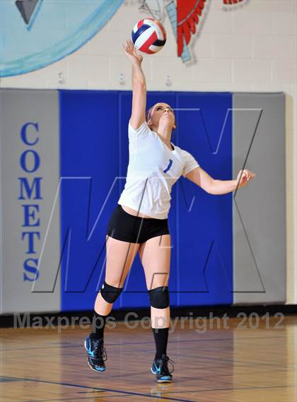 Thumbnail 3 in Grantsburg @ Cameron (WIAA D3 Sectional Semi-Final) photogallery.
