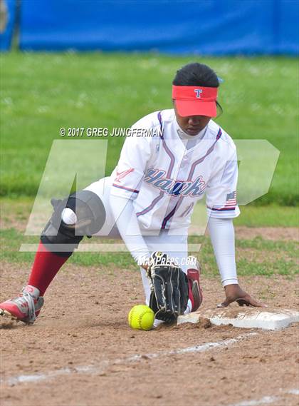 Thumbnail 2 in Montgomery @ Tamalpais photogallery.