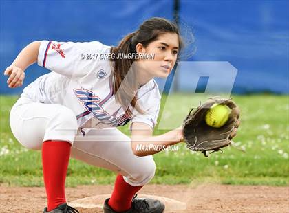 Thumbnail 3 in Montgomery @ Tamalpais photogallery.