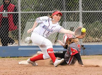 Thumbnail 3 in Montgomery @ Tamalpais photogallery.