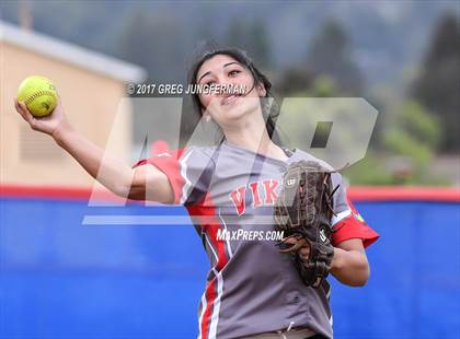 Thumbnail 3 in Montgomery @ Tamalpais photogallery.