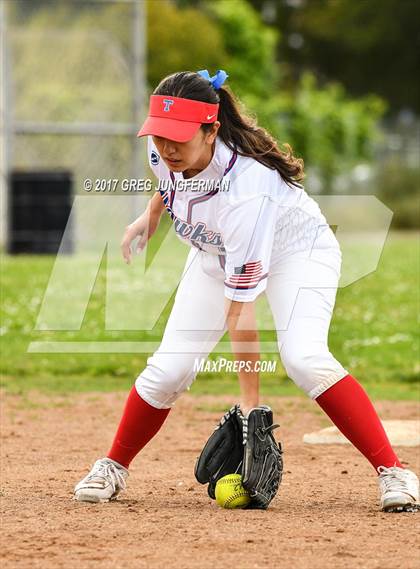 Thumbnail 3 in Montgomery @ Tamalpais photogallery.