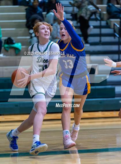 Thumbnail 1 in Canon-McMillan @ Taylor Allderdice (PIAA 6A Round 1) photogallery.