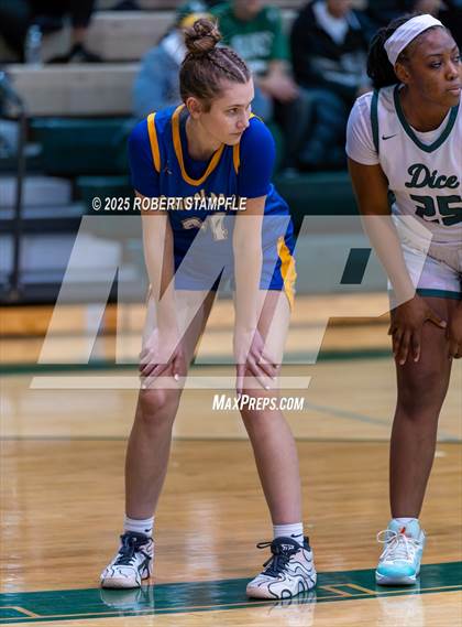 Thumbnail 3 in Canon-McMillan @ Taylor Allderdice (PIAA 6A Round 1) photogallery.