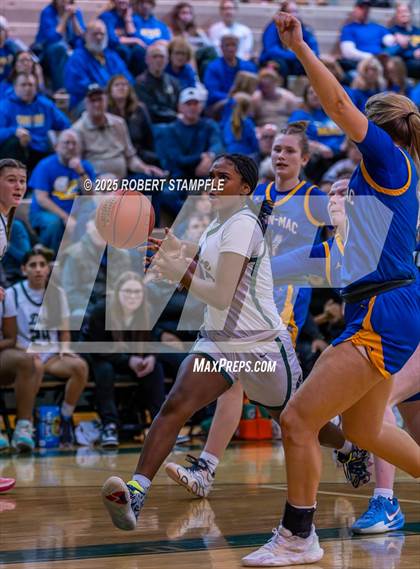 Thumbnail 3 in Canon-McMillan @ Taylor Allderdice (PIAA 6A Round 1) photogallery.