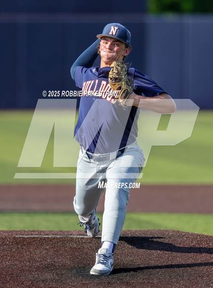 Thumbnail 3 in McKinney North vs. Aledo (UIL 5A DI State Semifinal Playoff) photogallery.