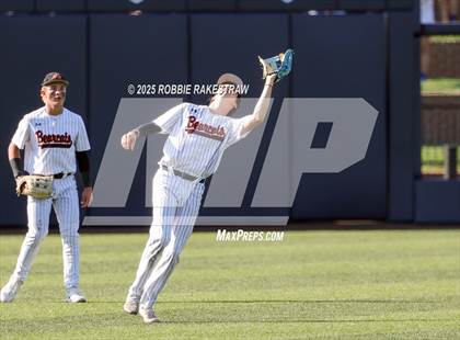 Thumbnail 3 in McKinney North vs. Aledo (UIL 5A DI State Semifinal Playoff) photogallery.