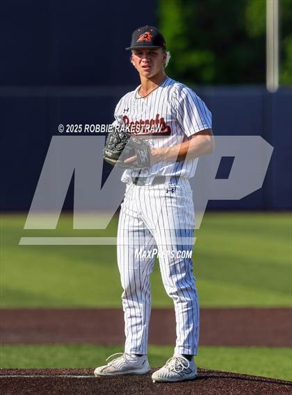 Thumbnail 1 in McKinney North vs. Aledo (UIL 5A DI State Semifinal Playoff) photogallery.
