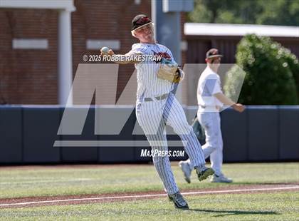 Thumbnail 2 in McKinney North vs. Aledo (UIL 5A DI State Semifinal Playoff) photogallery.