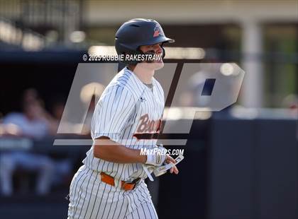 Thumbnail 3 in McKinney North vs. Aledo (UIL 5A DI State Semifinal Playoff) photogallery.