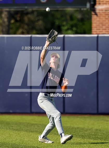 Thumbnail 3 in McKinney North vs. Aledo (UIL 5A DI State Semifinal Playoff) photogallery.