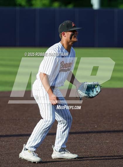 Thumbnail 3 in McKinney North vs. Aledo (UIL 5A DI State Semifinal Playoff) photogallery.
