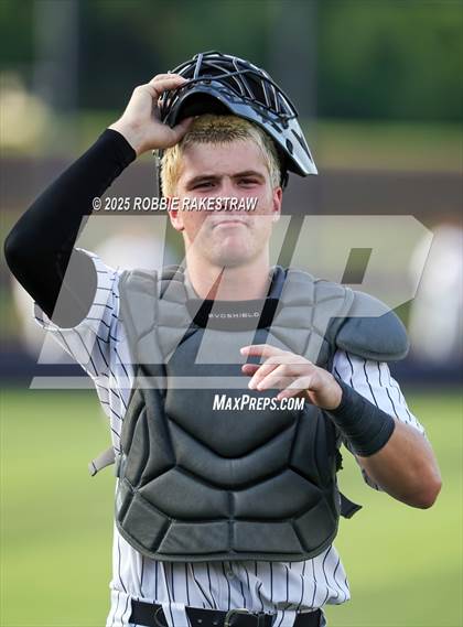Thumbnail 2 in McKinney North vs. Aledo (UIL 5A DI State Semifinal Playoff) photogallery.