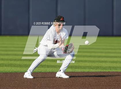 Thumbnail 2 in McKinney North vs. Aledo (UIL 5A DI State Semifinal Playoff) photogallery.