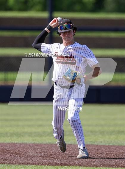 Thumbnail 1 in McKinney North vs. Aledo (UIL 5A DI State Semifinal Playoff) photogallery.
