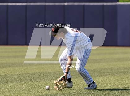Thumbnail 1 in McKinney North vs. Aledo (UIL 5A DI State Semifinal Playoff) photogallery.