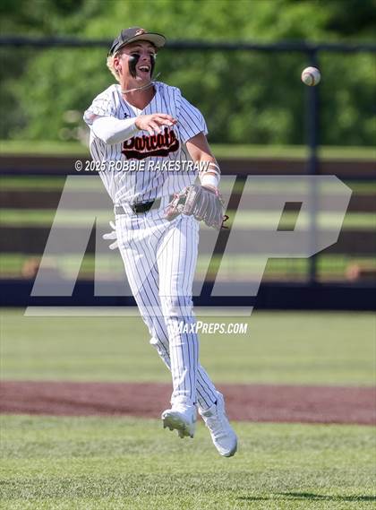 Thumbnail 3 in McKinney North vs. Aledo (UIL 5A DI State Semifinal Playoff) photogallery.