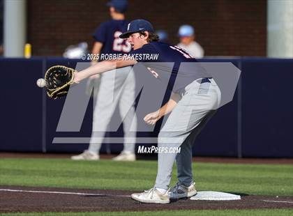 Thumbnail 1 in McKinney North vs. Aledo (UIL 5A DI State Semifinal Playoff) photogallery.