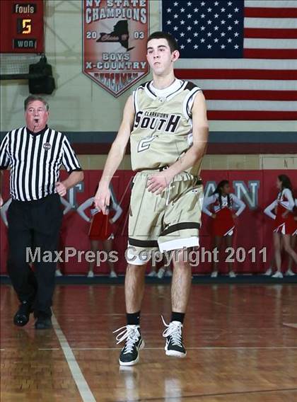 Thumbnail 2 in Tappan Zee vs Clarkstown South (Tappan Zee Tip-Off Tournament) photogallery.