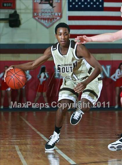 Thumbnail 1 in Tappan Zee vs Clarkstown South (Tappan Zee Tip-Off Tournament) photogallery.