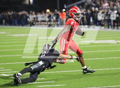 Thumbnail 3 in Mater Dei vs St. John Bosco photogallery.