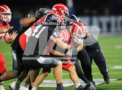 Thumbnail 2 in Mater Dei vs St. John Bosco photogallery.