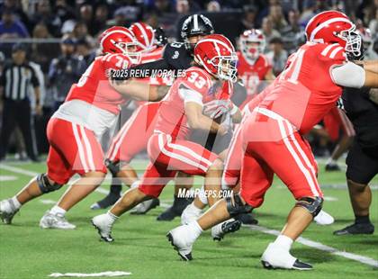 Thumbnail 1 in Mater Dei vs St. John Bosco photogallery.