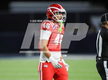 Thumbnail 3 in Mater Dei vs St. John Bosco photogallery.
