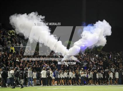 Thumbnail 3 in Mater Dei vs St. John Bosco photogallery.