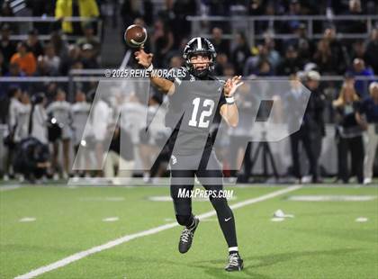 Thumbnail 1 in Mater Dei vs St. John Bosco photogallery.