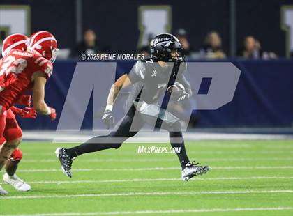 Thumbnail 3 in Mater Dei vs St. John Bosco photogallery.