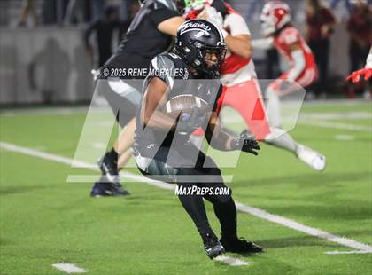 Thumbnail 2 in Mater Dei vs St. John Bosco photogallery.