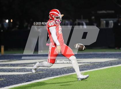 Thumbnail 2 in Mater Dei vs St. John Bosco photogallery.